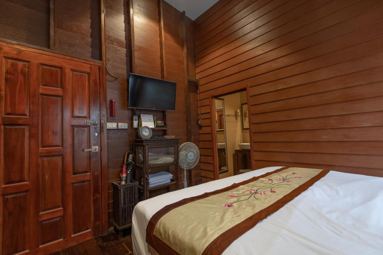 Reuan Vilawan Ratchaburi エクステリア 写真