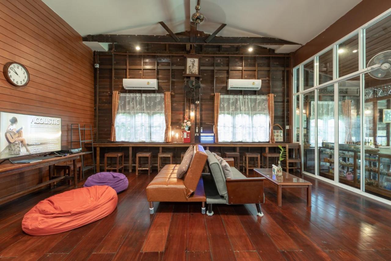 Reuan Vilawan Ratchaburi エクステリア 写真