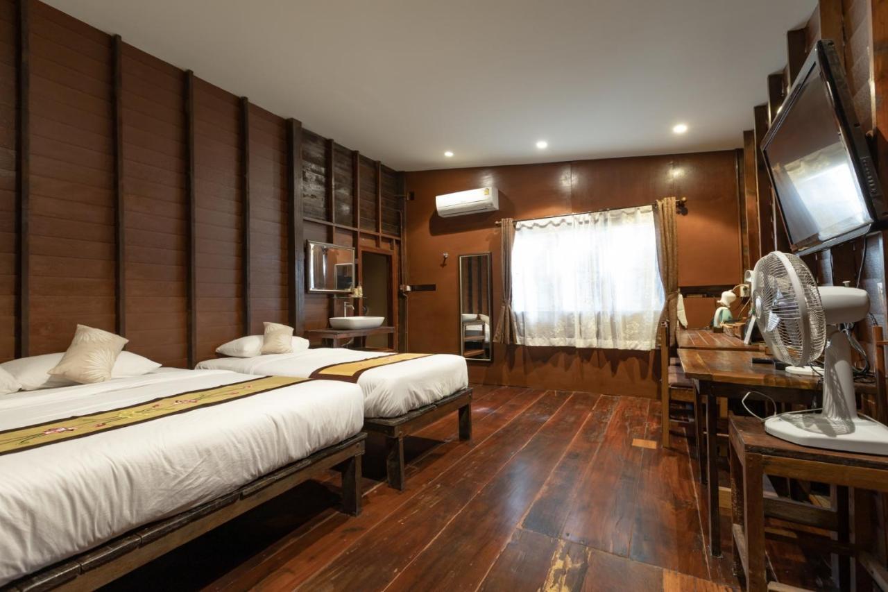 Reuan Vilawan Ratchaburi エクステリア 写真