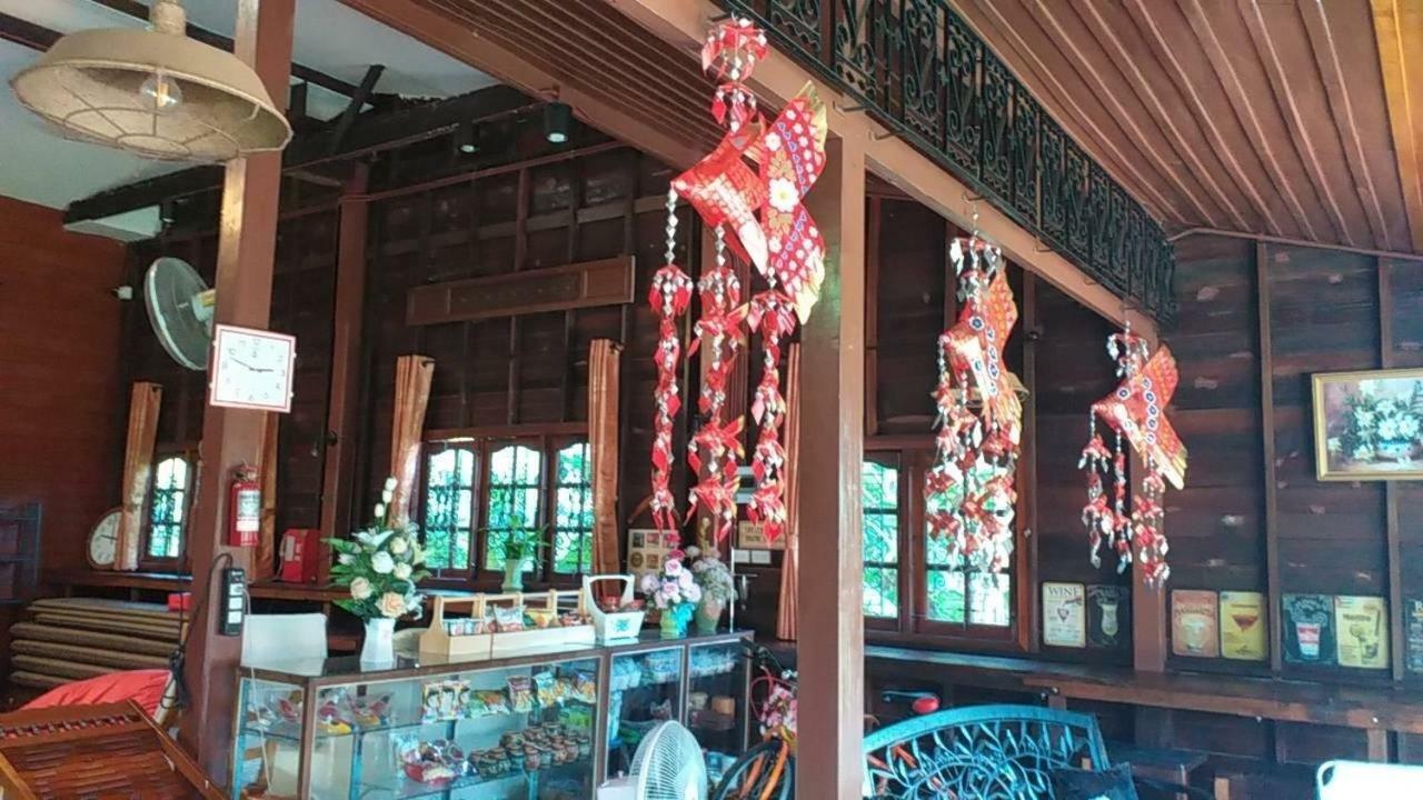 Reuan Vilawan Ratchaburi エクステリア 写真