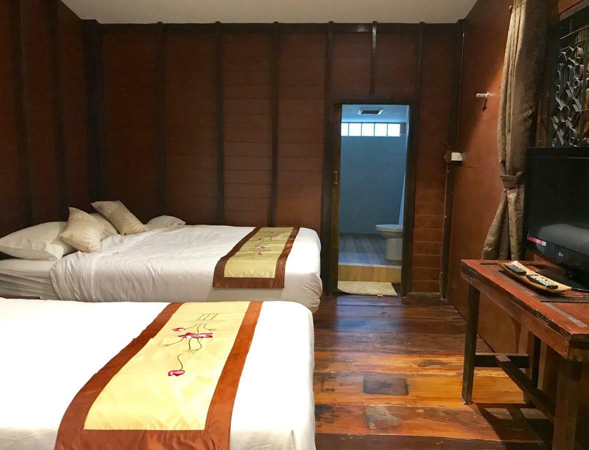 Reuan Vilawan Ratchaburi エクステリア 写真